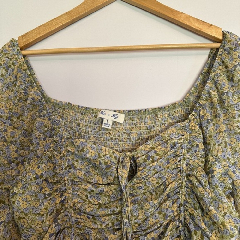 She + Sky Floral Crop Top Womens Large‎ Green Blue Smocked Ruched Long Sleeve - Picture 3 of 6